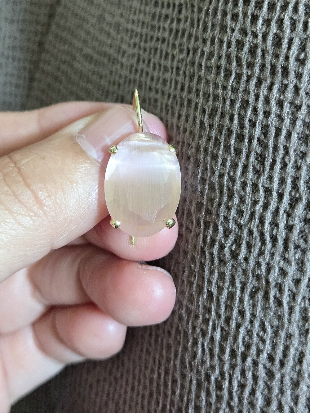 Raizes Natural Rose🌹 Quartz Earrings - Picture 5 of 16